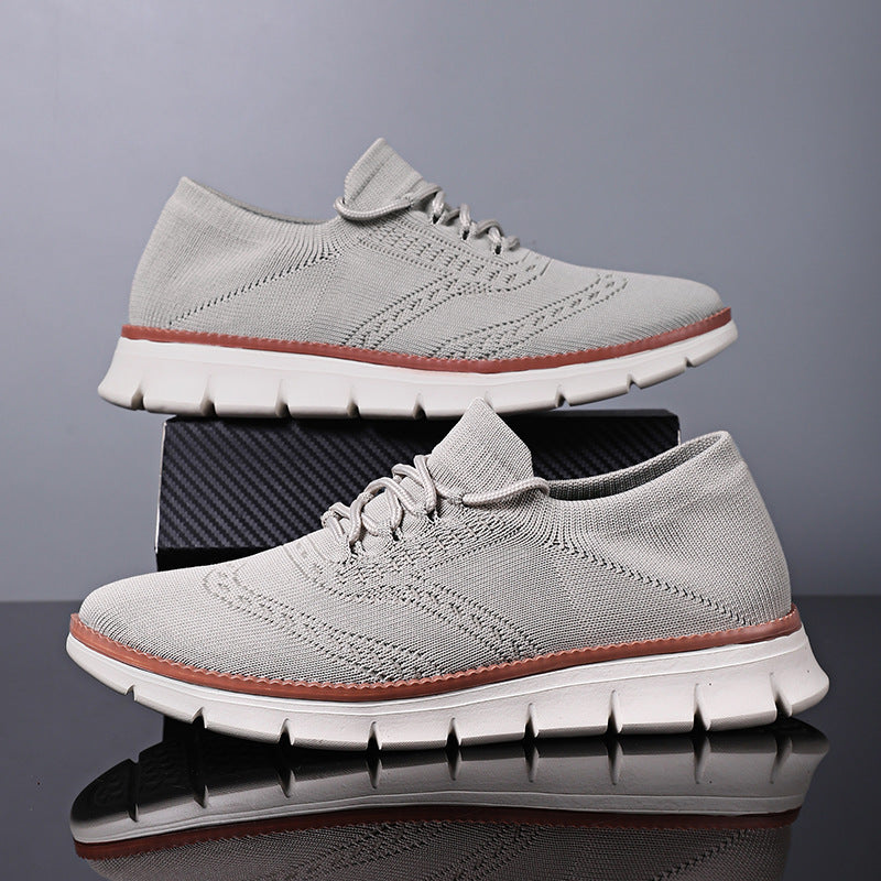 Breathable outdoor casual shoes for men in large sizes.