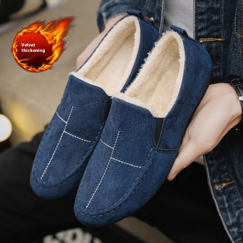 Cozy fleece-lined casual shoes for men, perfect for chilly days.