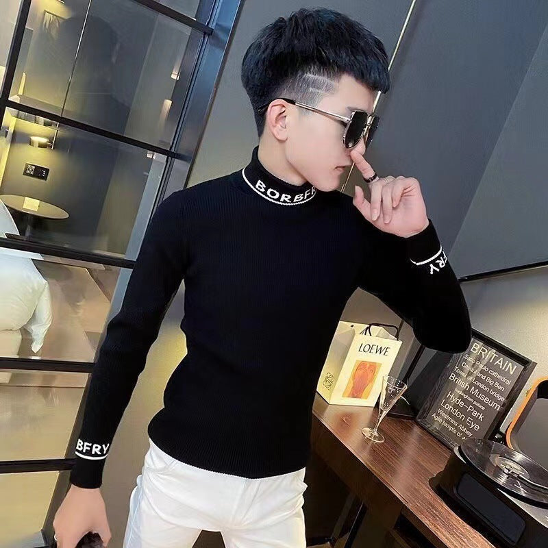 Cozy knitted sweater for men, ideal for layering during the winter months