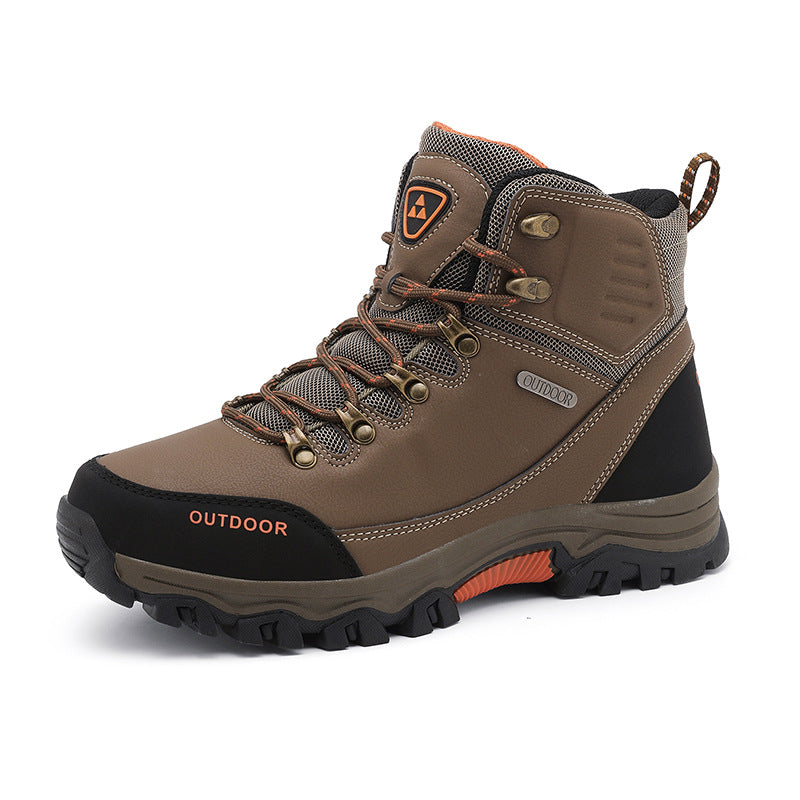 Durable and non-slip men's snow boots designed for icy conditions.