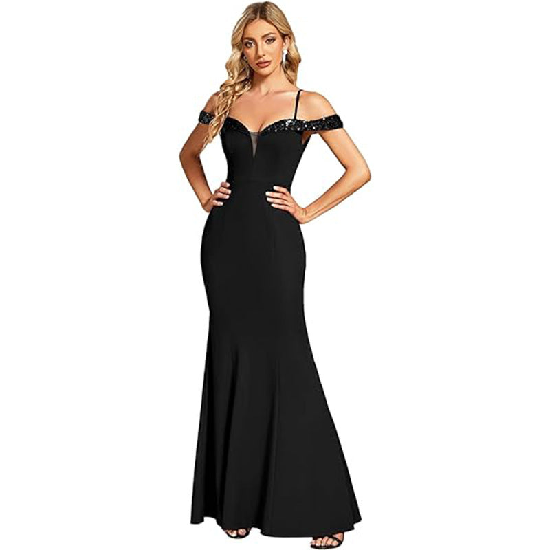 Elegant Evening Gown on Model – A Chic Look for Special Occasions