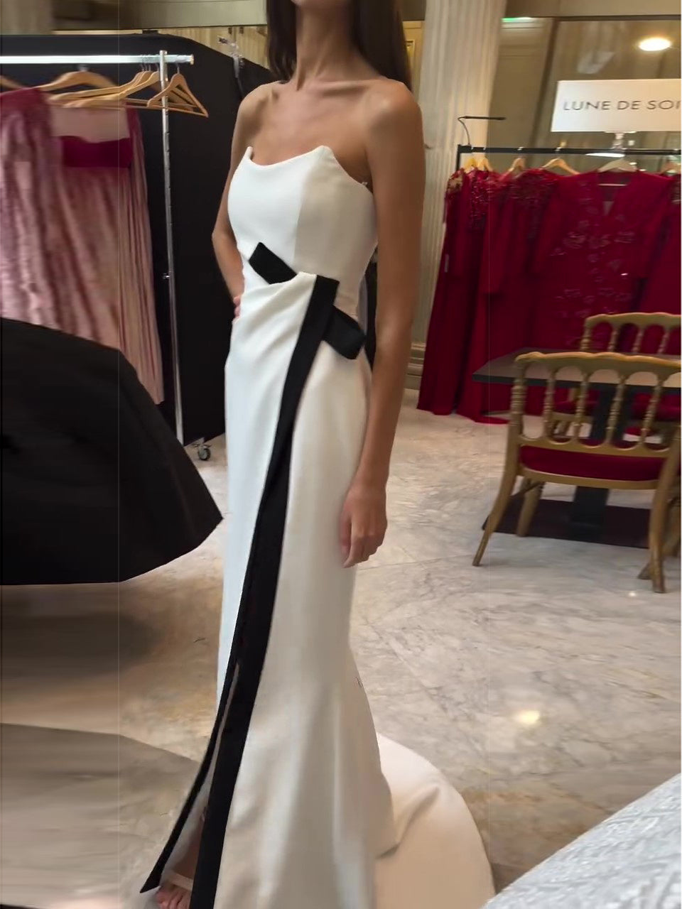 Women’s Strapless Black and White Dress – Ideal for Special Occasions