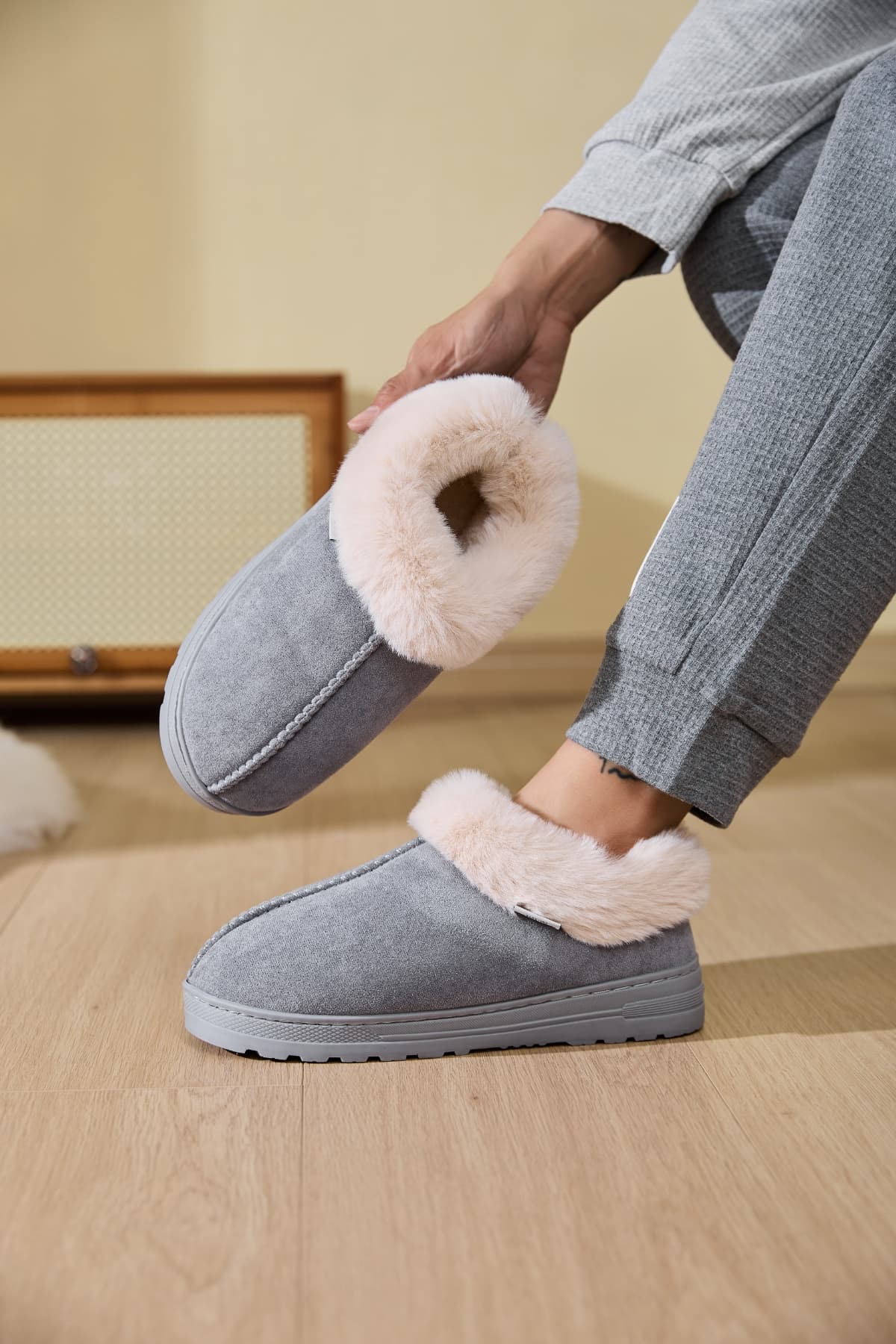 Faux Fur Round Toe Platform Slippers styled for the winter season, offering warmth and comfort for chilly days.