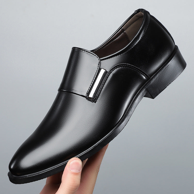 Men's elegant slip-on pointed-toe dress shoes for formal occasions.