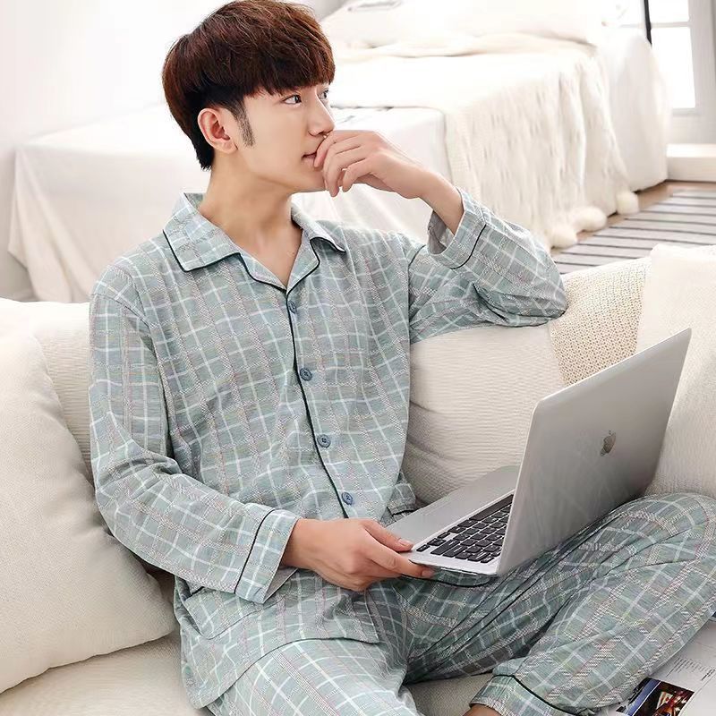 Spring and Autumn Loose Pajamas Suit giving off a laid-back vibe, perfect for casual wear.