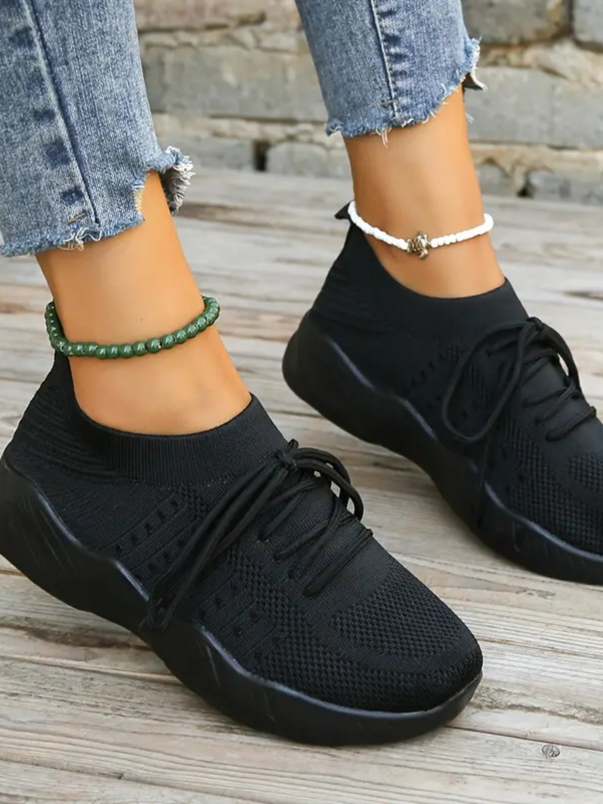 Mesh Round Toe Flat Athletic Shoes in black, offering breathability and comfort for active lifestyles.