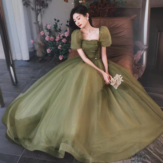 Mori Style Fairy Green Slim Fit Dress – Elegant and Sophisticated Design