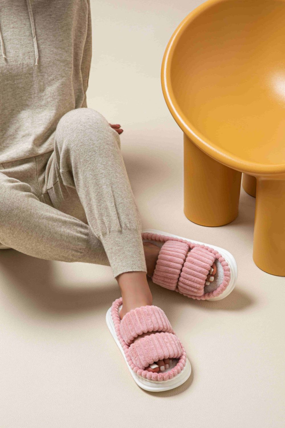 Open Toe Fluff Platform Slippers in pink, offering cozy comfort and a stylish platform design.