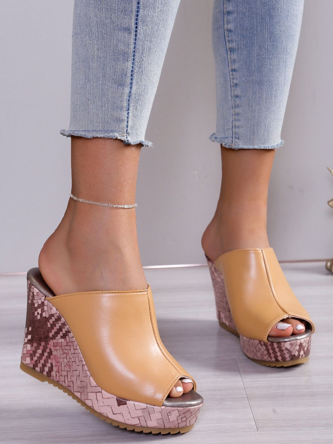 Versatile PU Leather High Heel Sandals, perfect for transitioning from day to night.