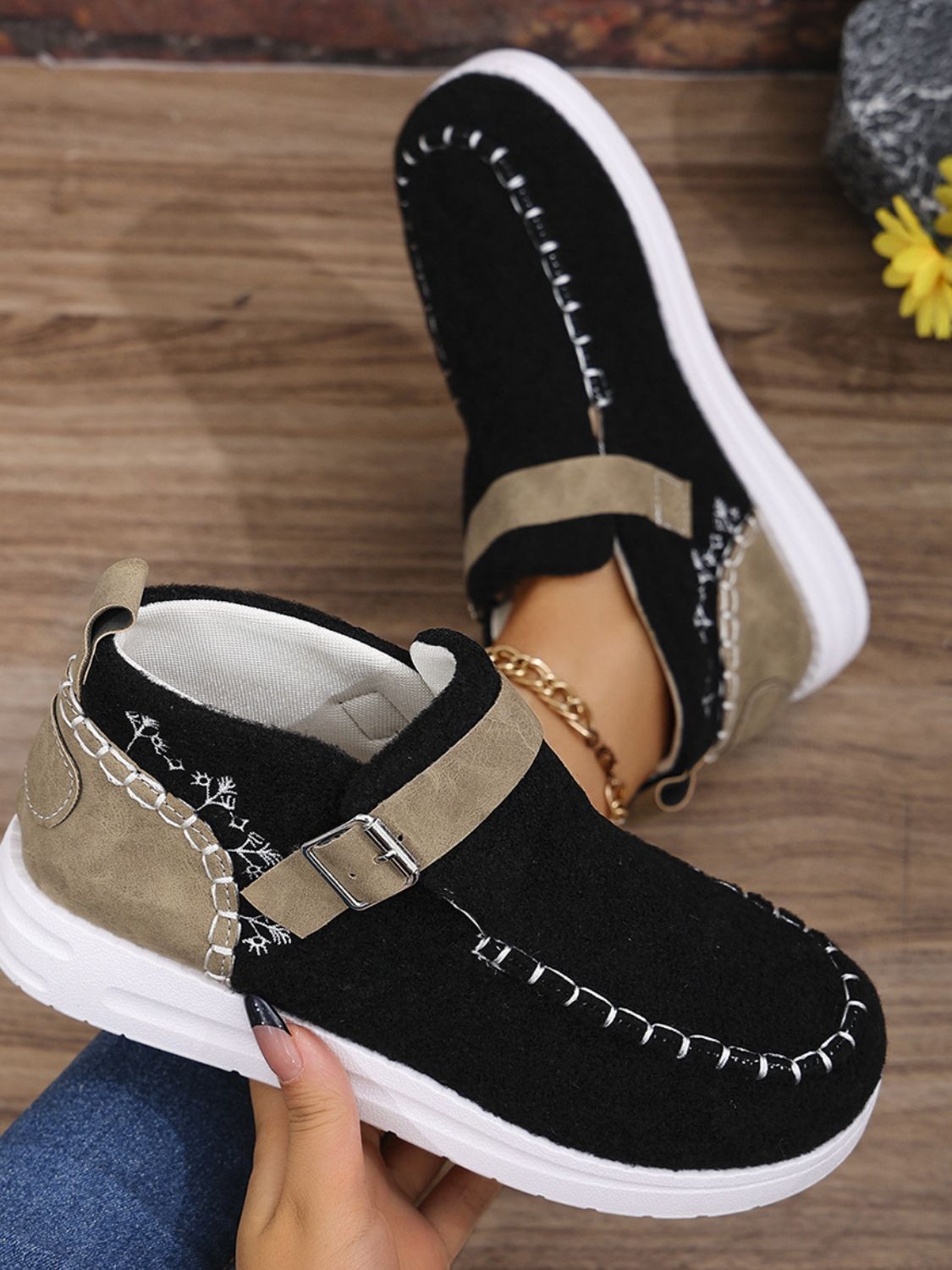 Side view of Contrast Round Toe Buckle Sneakers for casual fashion