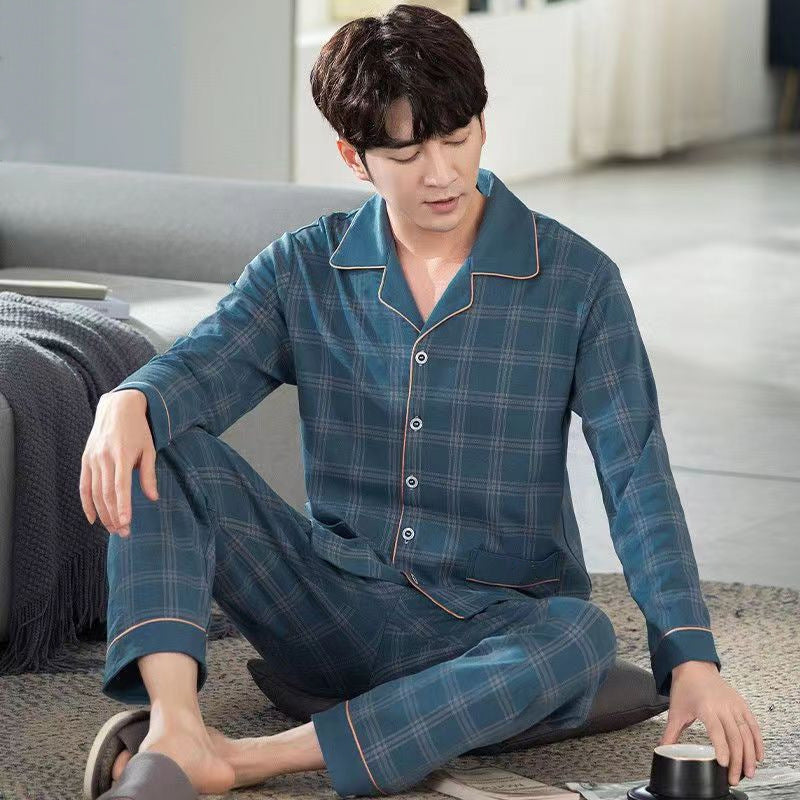 Comfortable Spring and Autumn Loose Men’s Pajamas Suit, perfect for relaxed days at home.