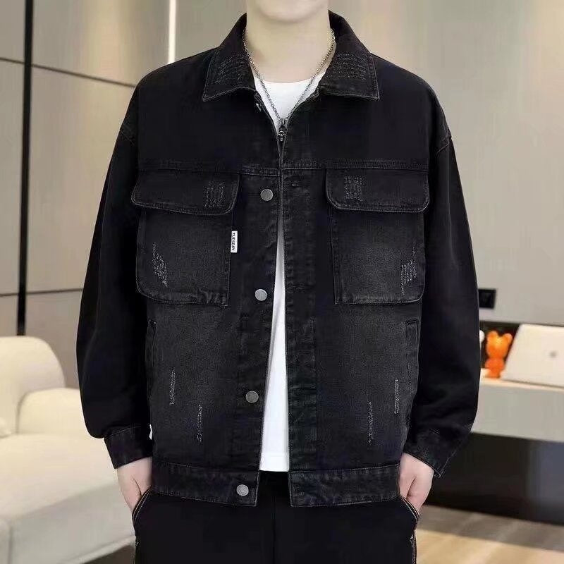 Stylish loose-fit denim jacket for men’s spring and autumn wear.