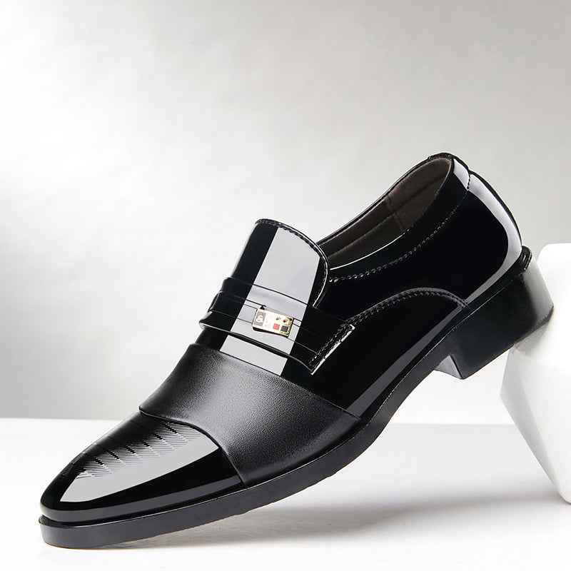 Versatile casual winter business formal shoes for men with a sleek design.